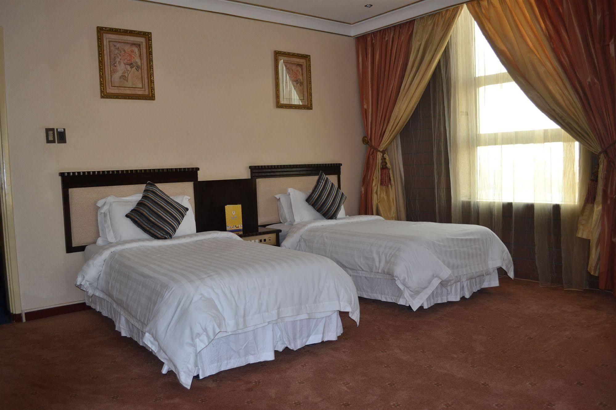 Bilqase Throne Hotel Dammam Exteriör bild